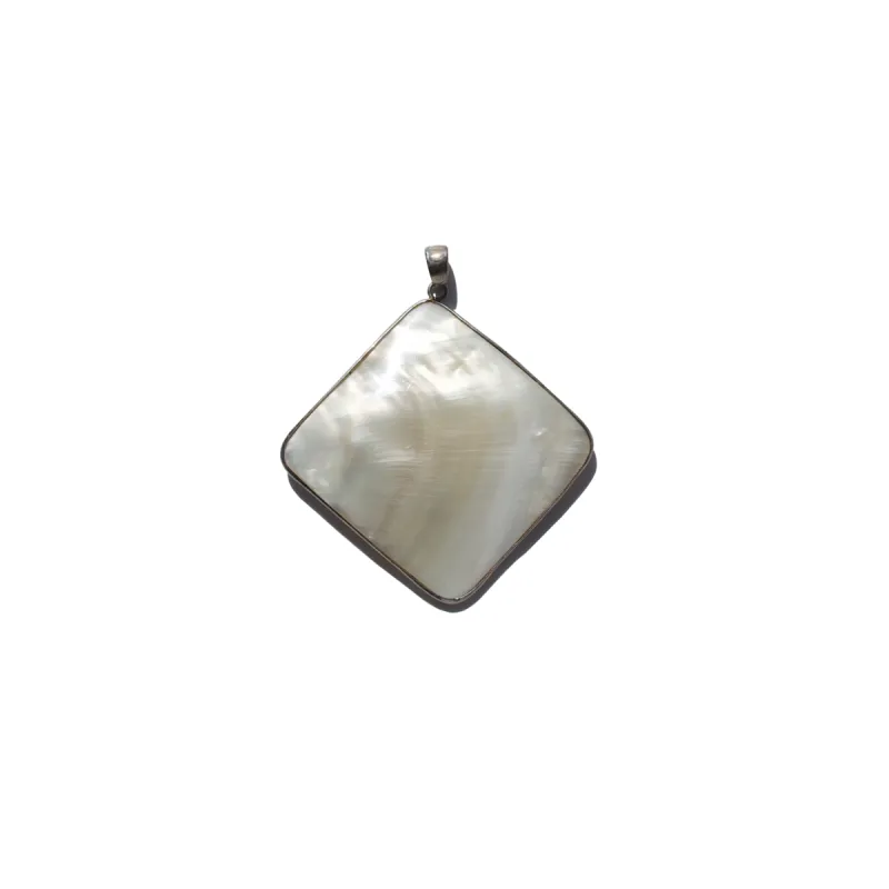 WHITE PEARL DIAMOND PENDANT sold by Vertigo