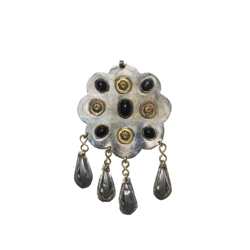 ONYX TEARDROP CLOVER AMULET sold by Vertigo