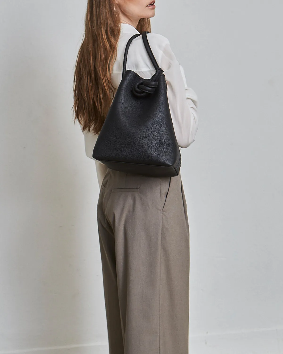 BOND 10th Anniversary Edition - Black sold by VASIC product image thumbnail 5