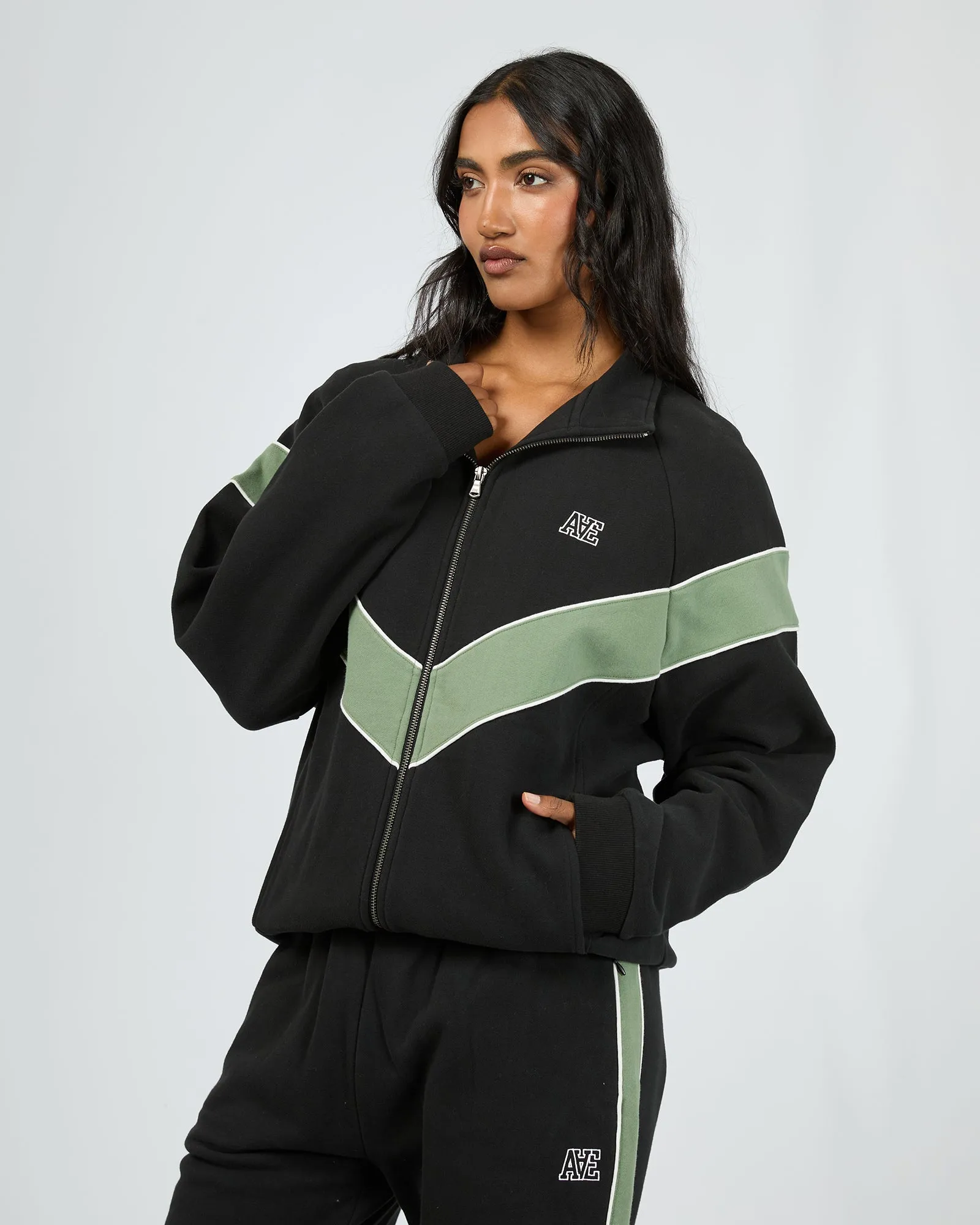 Active Panel Zip Thru Black sold by All About Eve product image thumbnail 4
