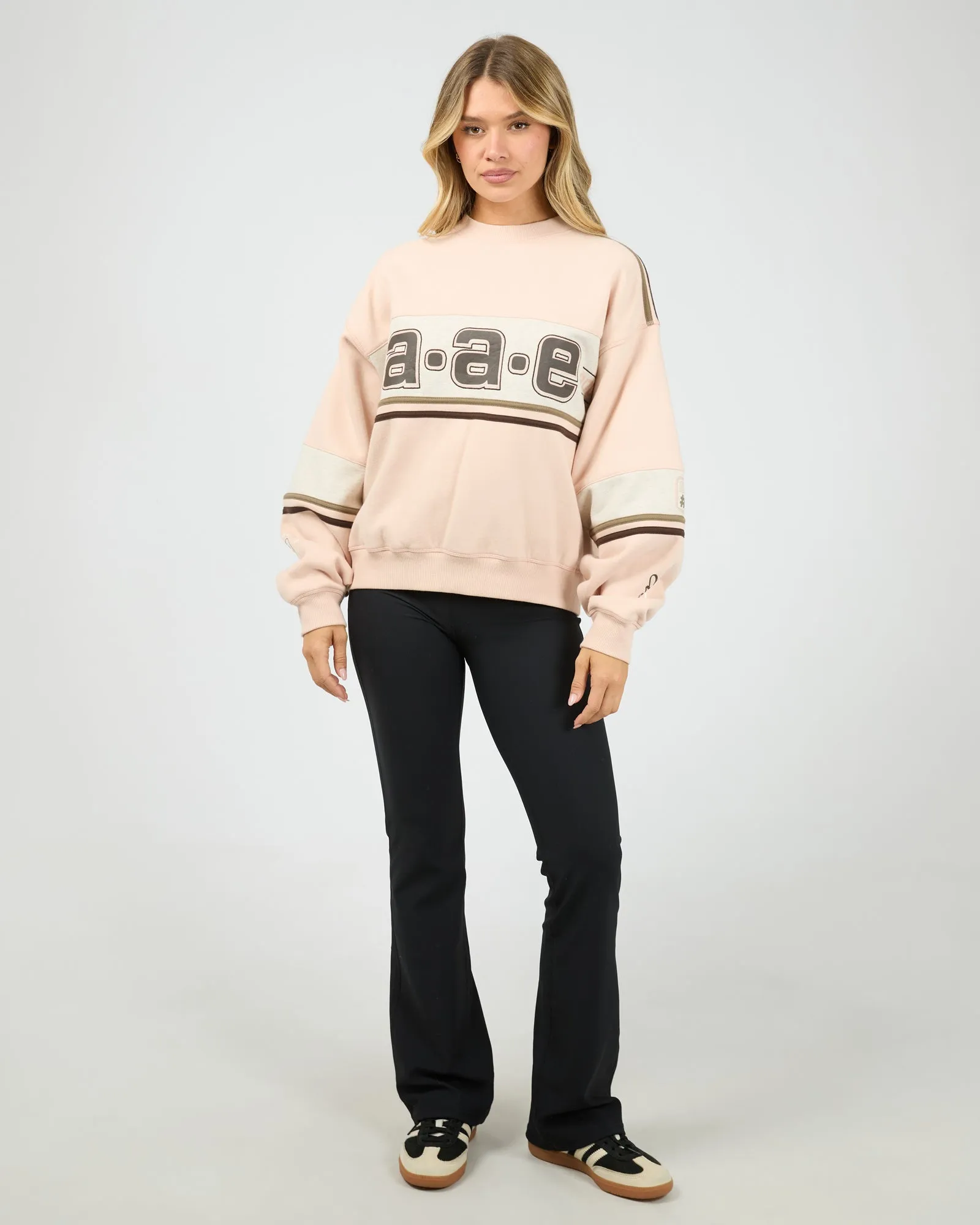 Wild Nation Box Crew Blush sold by All About Eve product image thumbnail 2