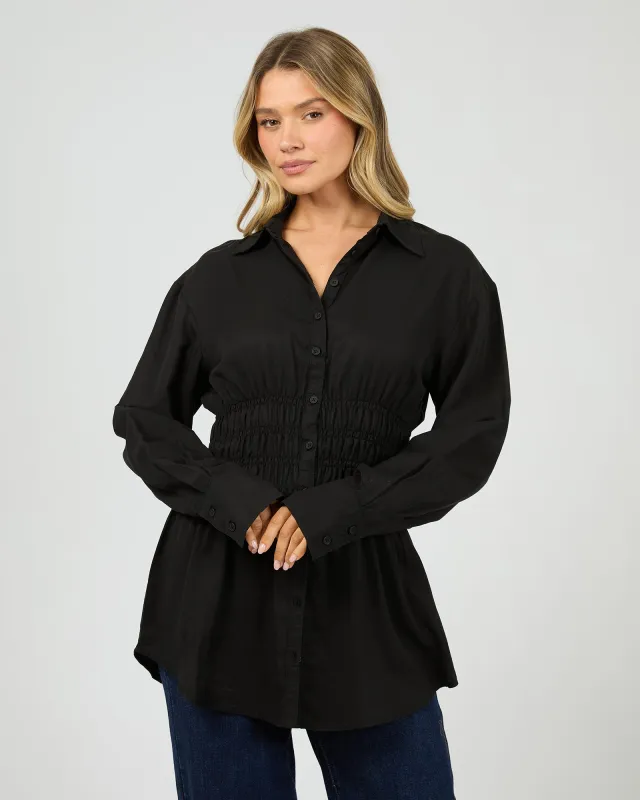 Aae Ruched Shirt Black made by All About Eve