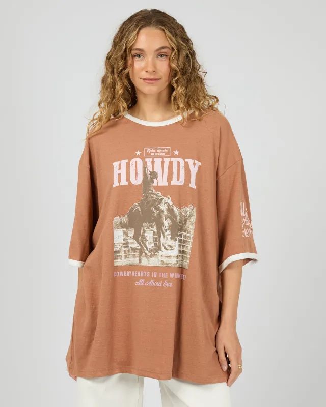 Howdy Oversized Tee Cinnamon made by All About Eve