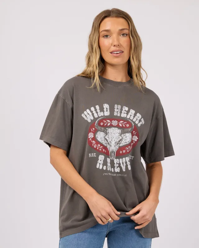 Wild Heart Relaxed Tee Charcoal made by All About Eve