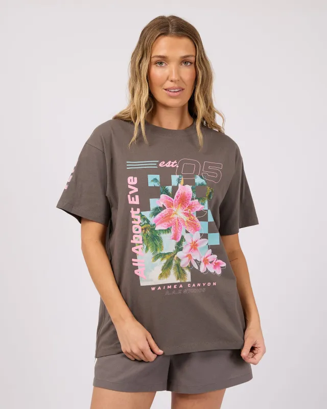 Canyon Relaxed Tee Charcoal made by All About Eve