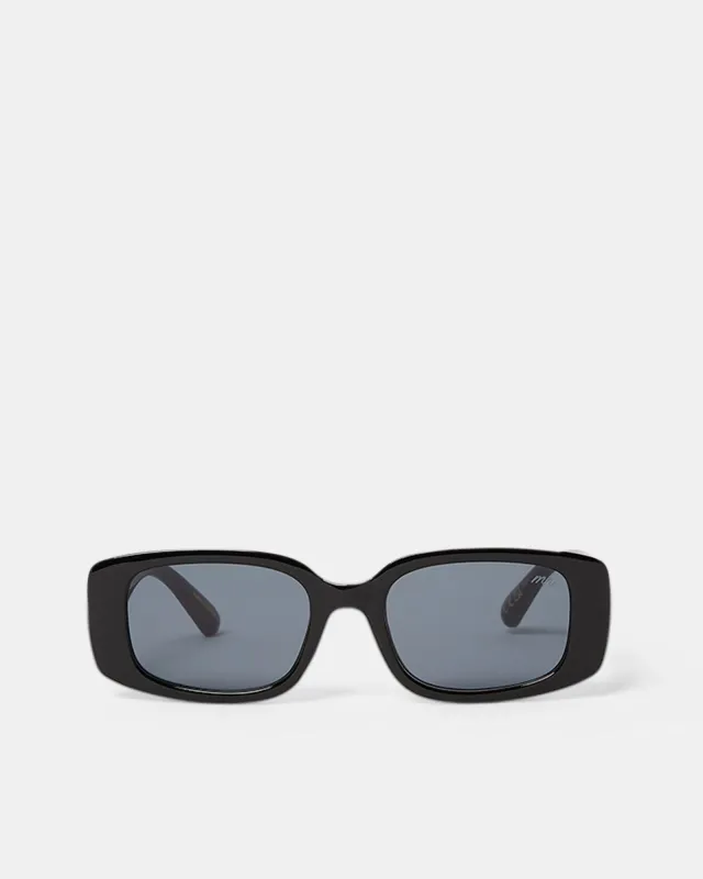 Freja Sunglasses Black/Smoke made by All About Eve