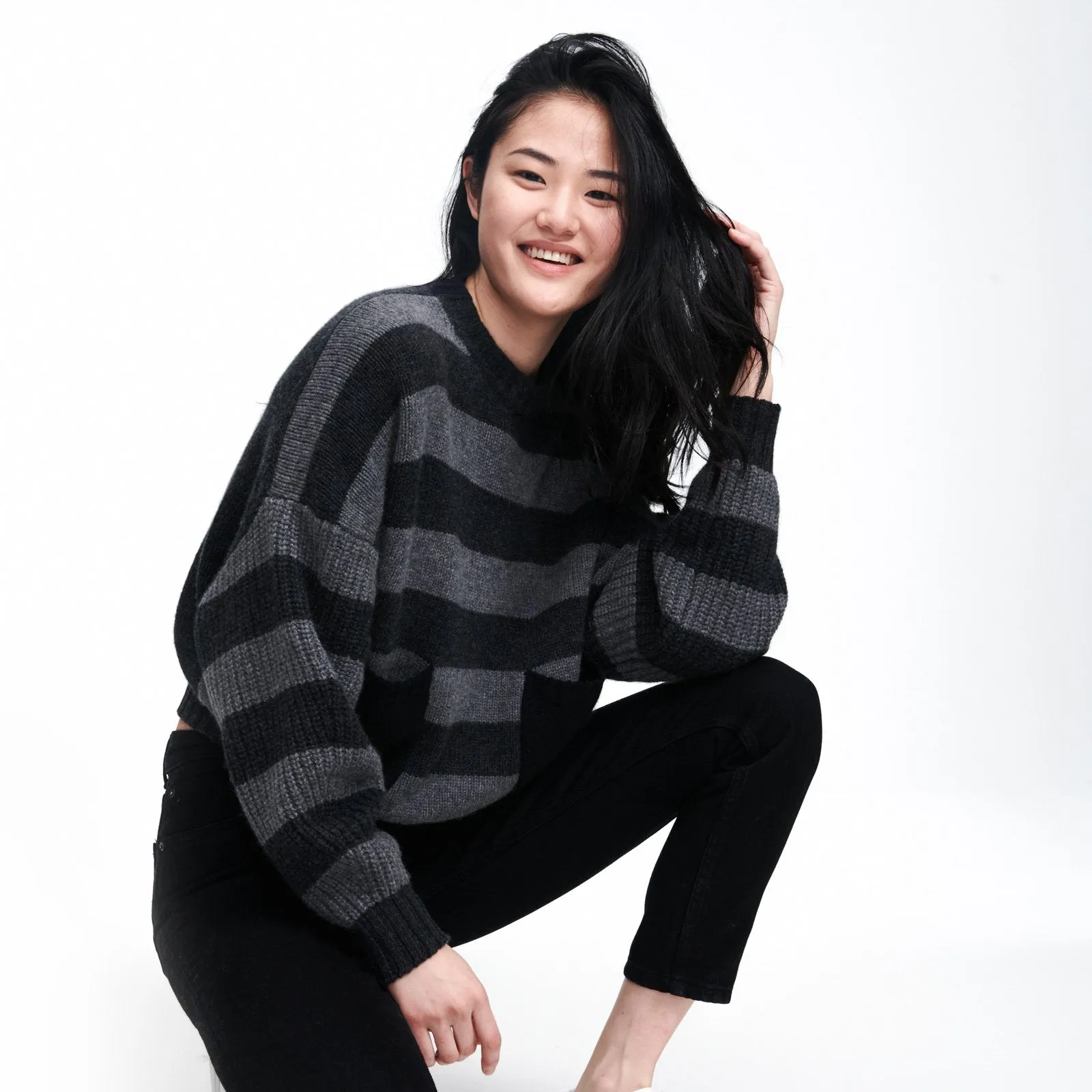 Luxe Cashmere Cropped Crewneck Sweater sold by Naadam product image thumbnail 2