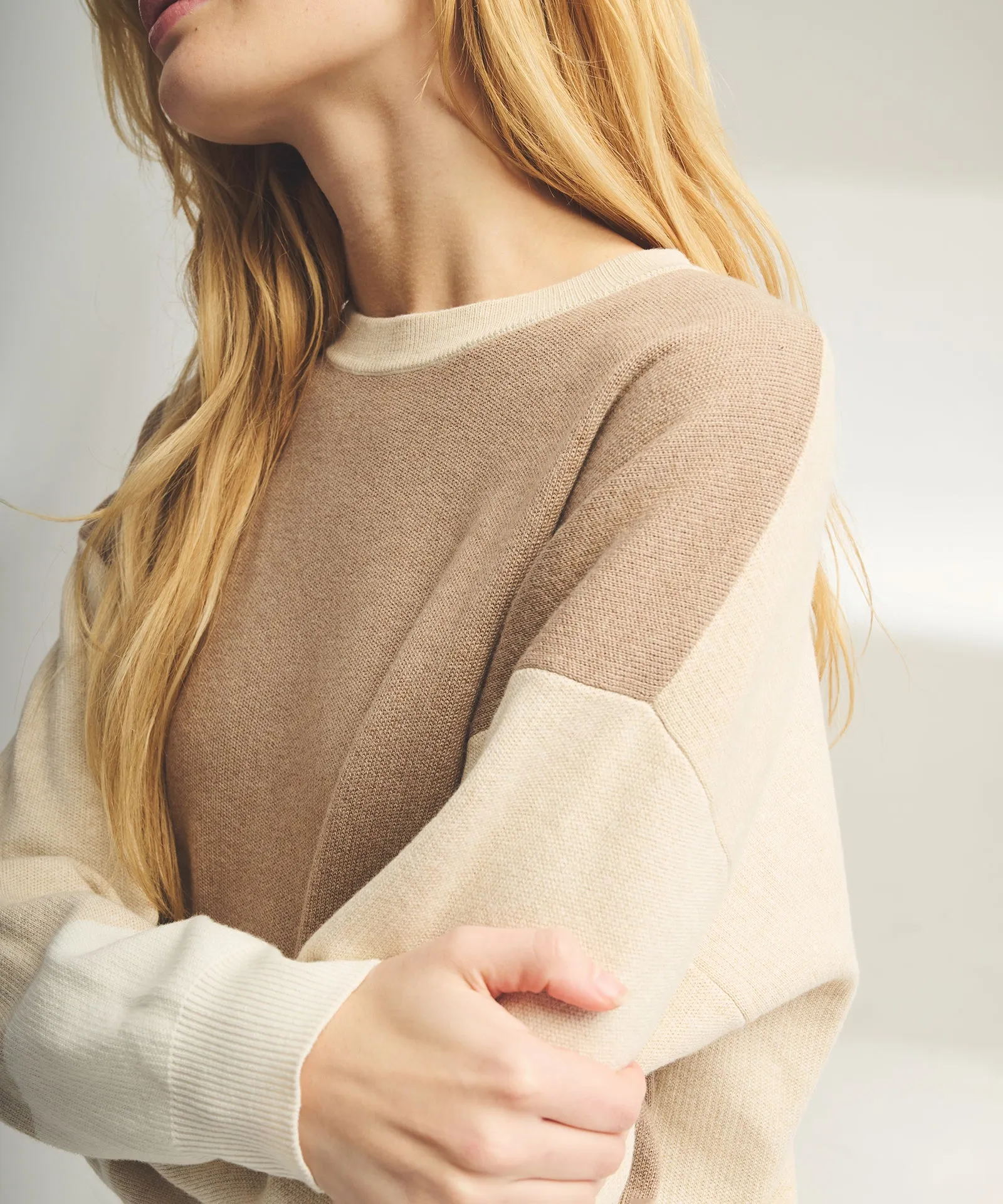 Café Cotton Cashmere Colorblock Sweatshirt sold by Naadam product image thumbnail 4