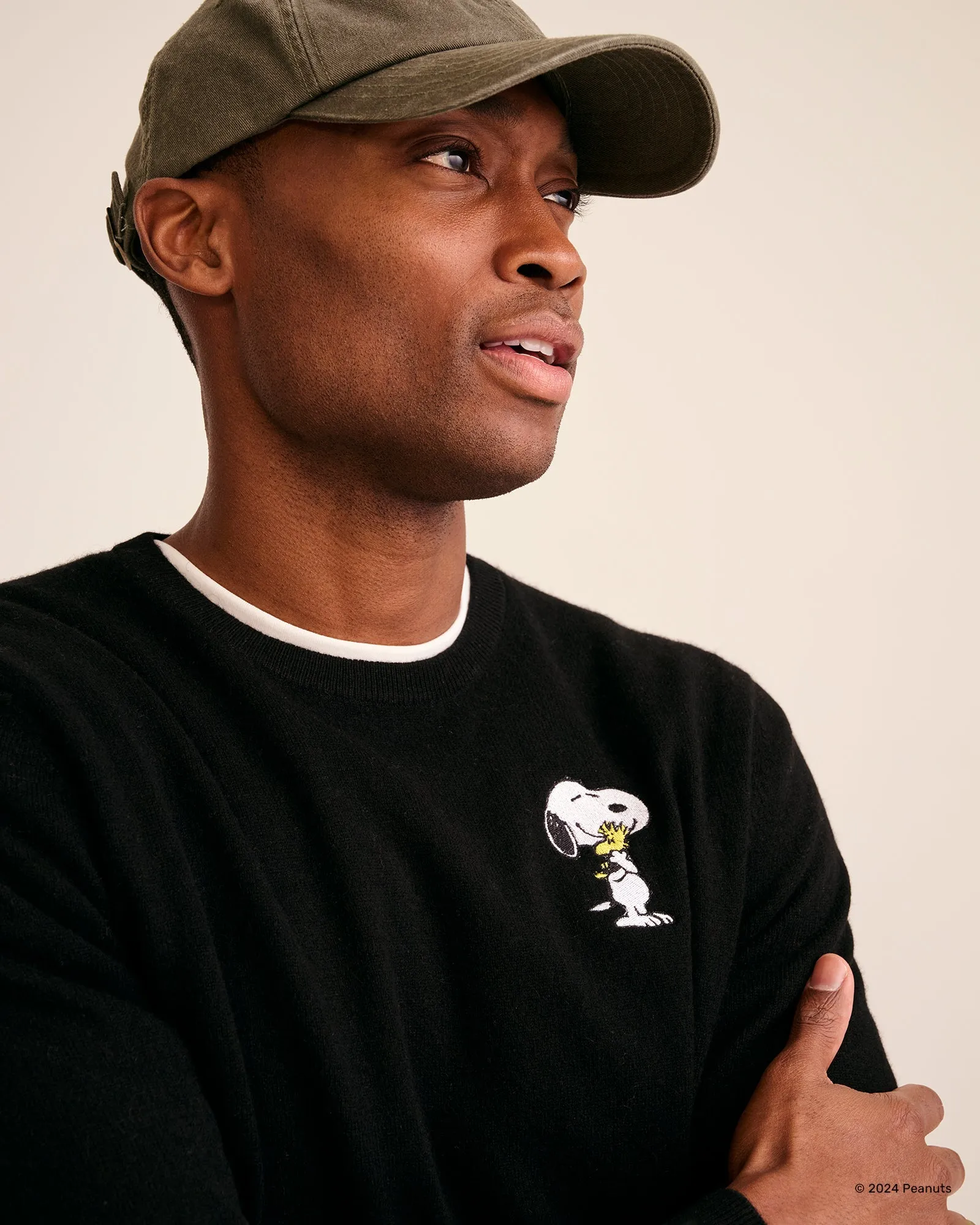 Men's Peanuts Hug Sweater sold by Naadam product image thumbnail 3