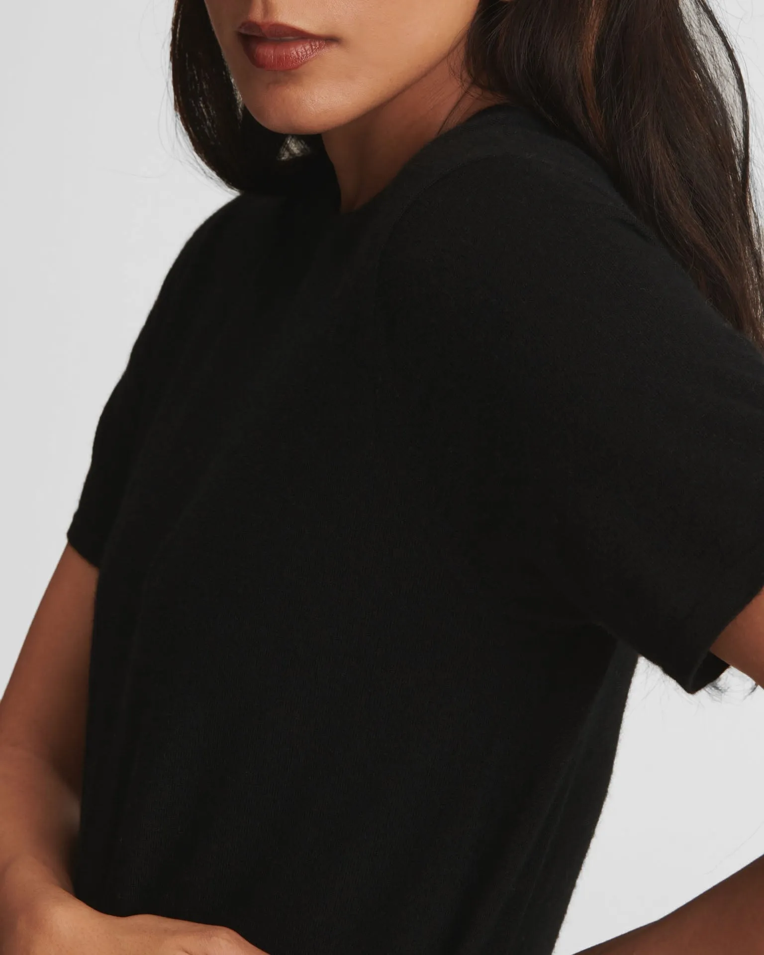 Super Fine Cashmere T-Shirt Dress sold by NAADAM product image thumbnail 5