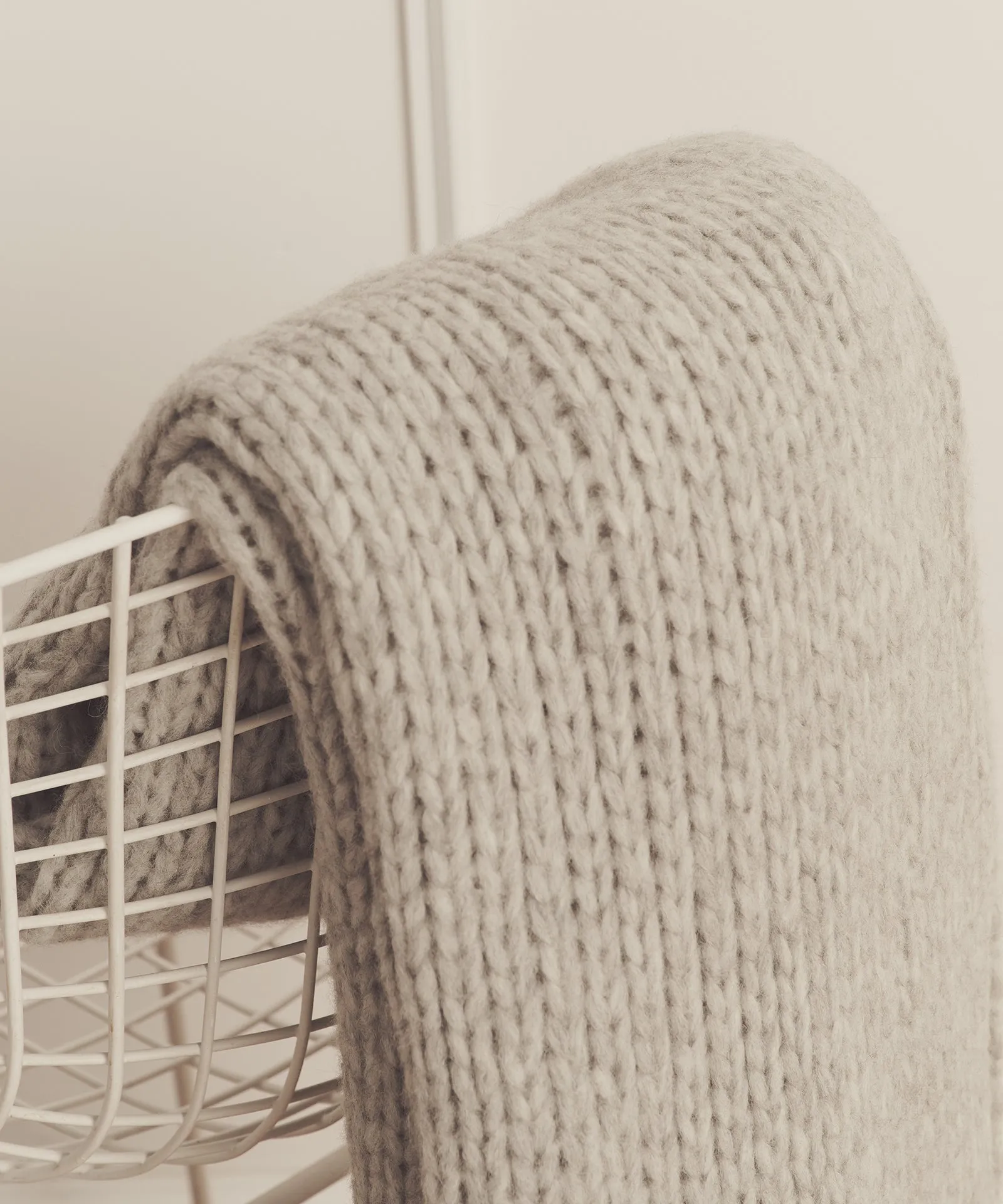 Lofty Alpaca Blanket sold by NAADAM product image thumbnail 4