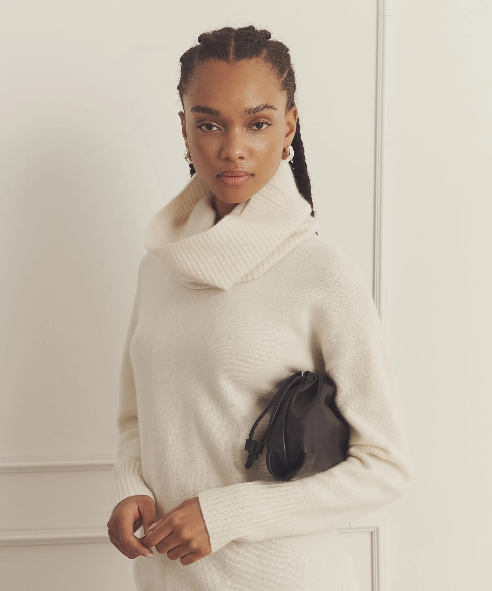 Luxe Cashmere Snood sold by NAADAM product image thumbnail 3