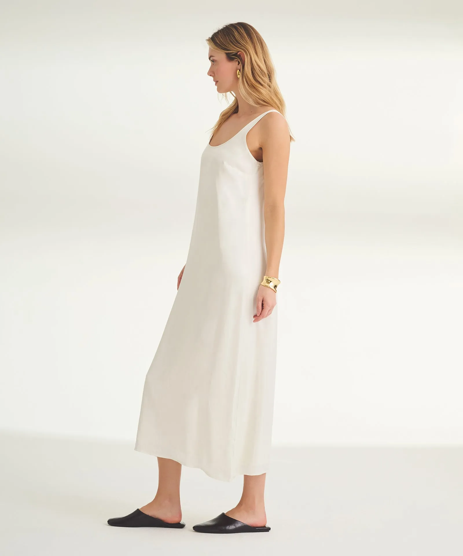 The Weightless Dress sold by NAADAM product image thumbnail 5