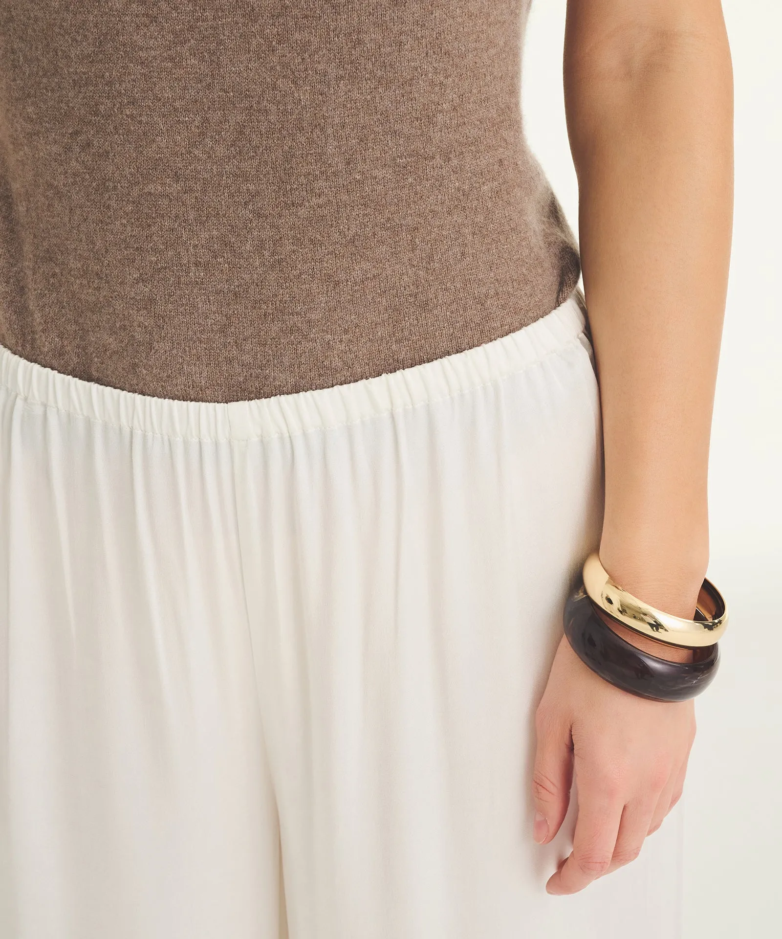 The Weightless Pant sold by Naadam product image thumbnail 5