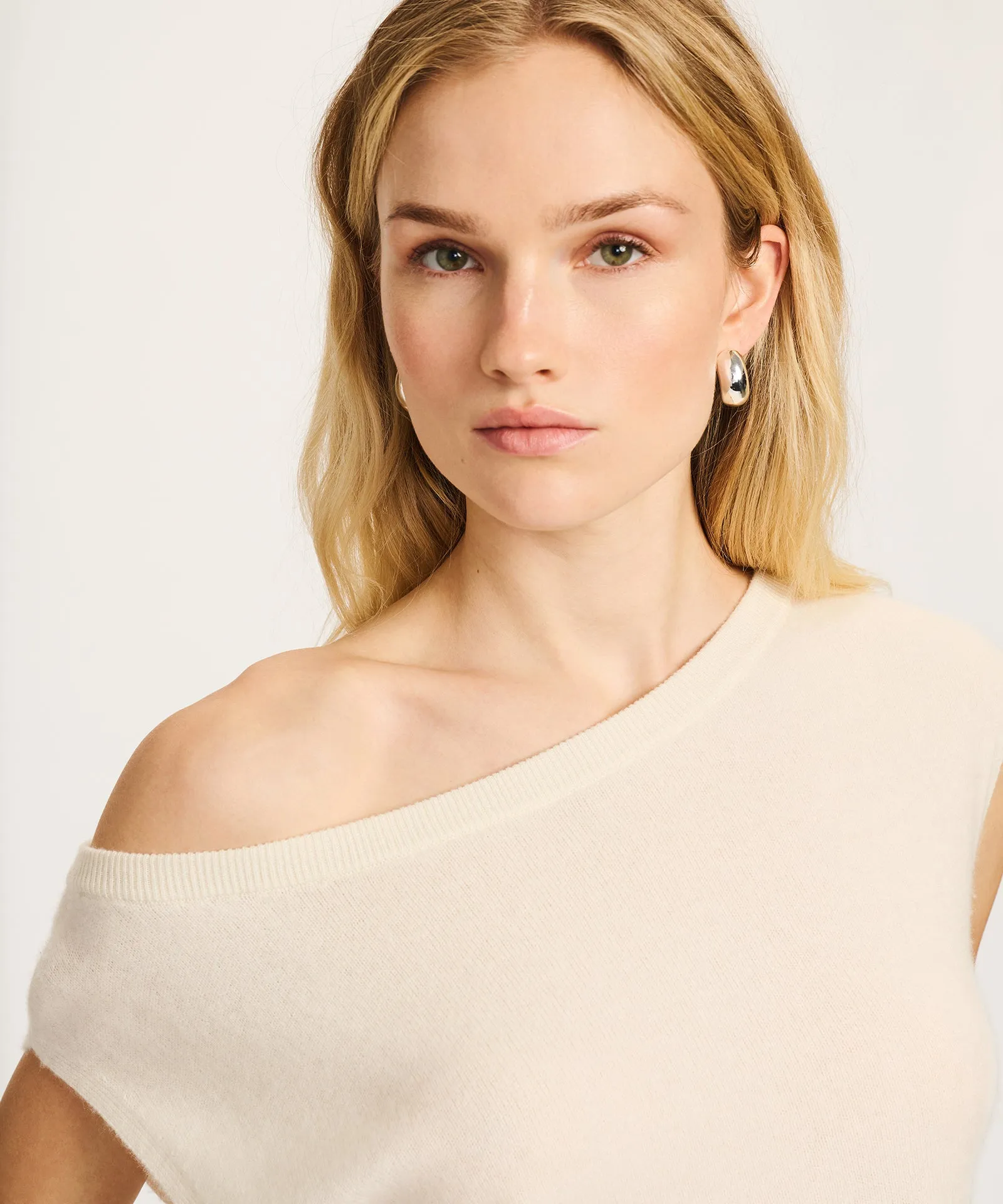 Lightweight Cashmere Off The Shoulder Tank sold by NAADAM product image thumbnail 3