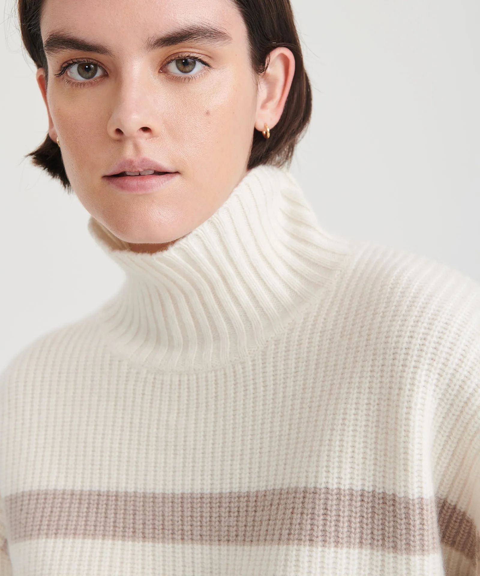 Super Luxe Cashmere Striped Turtleneck sold by NAADAM product image thumbnail 4