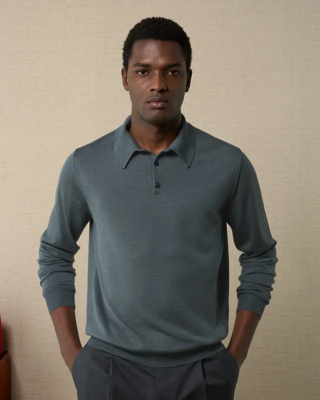 Fenis sold by Velasca