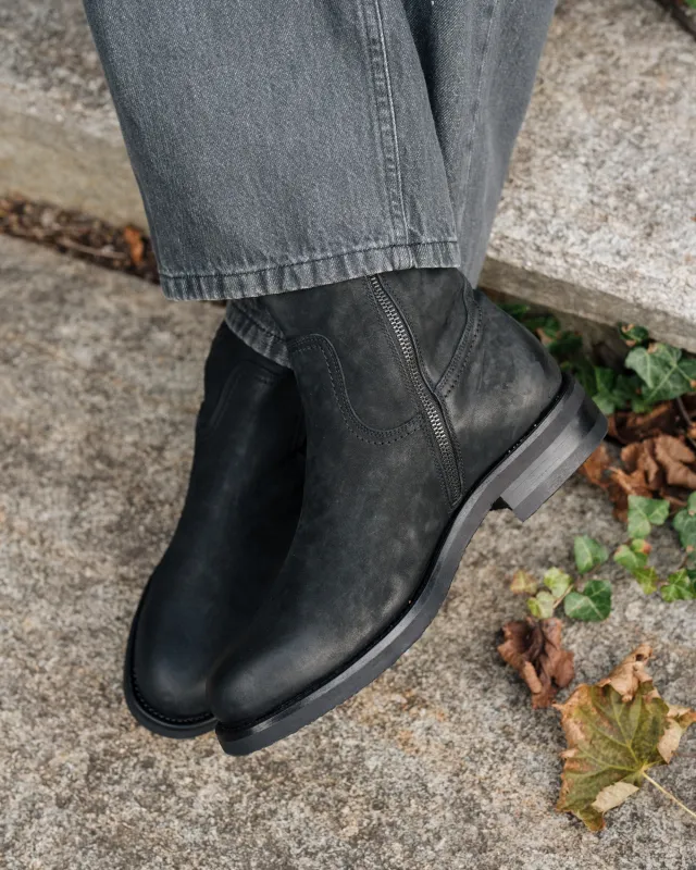 Alpador sold by Velasca