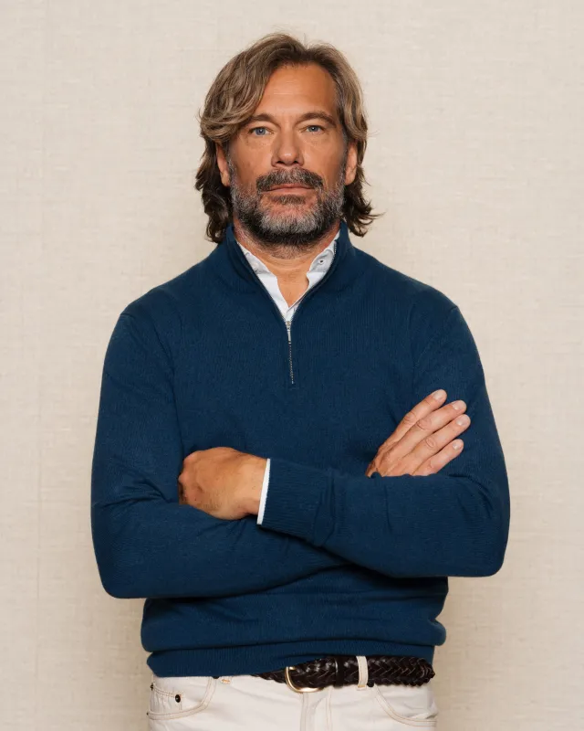 Scarlino sold by Velasca