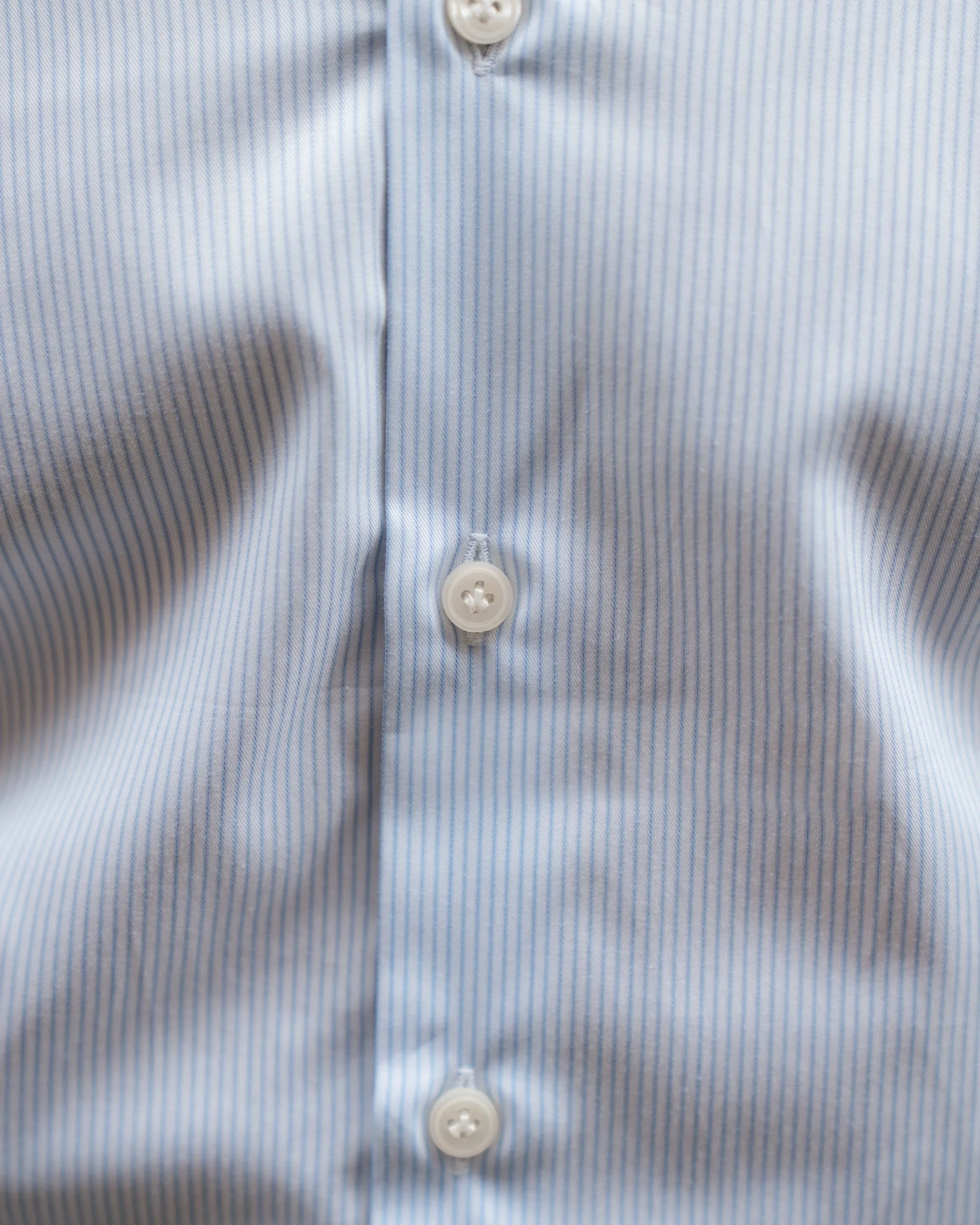 Ingria sold by Velasca product image thumbnail 3