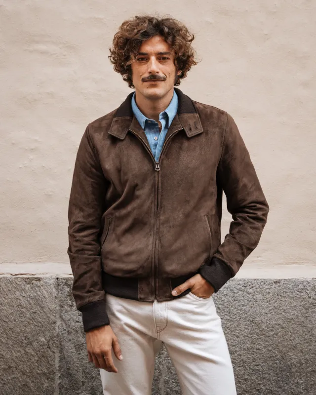 Notaresco sold by Velasca