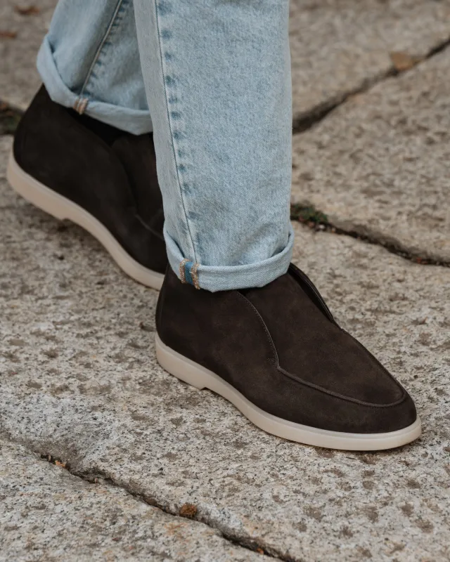 Canaja sold by Velasca