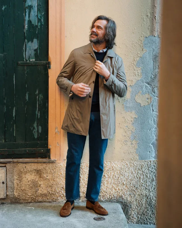 Oratino sold by Velasca