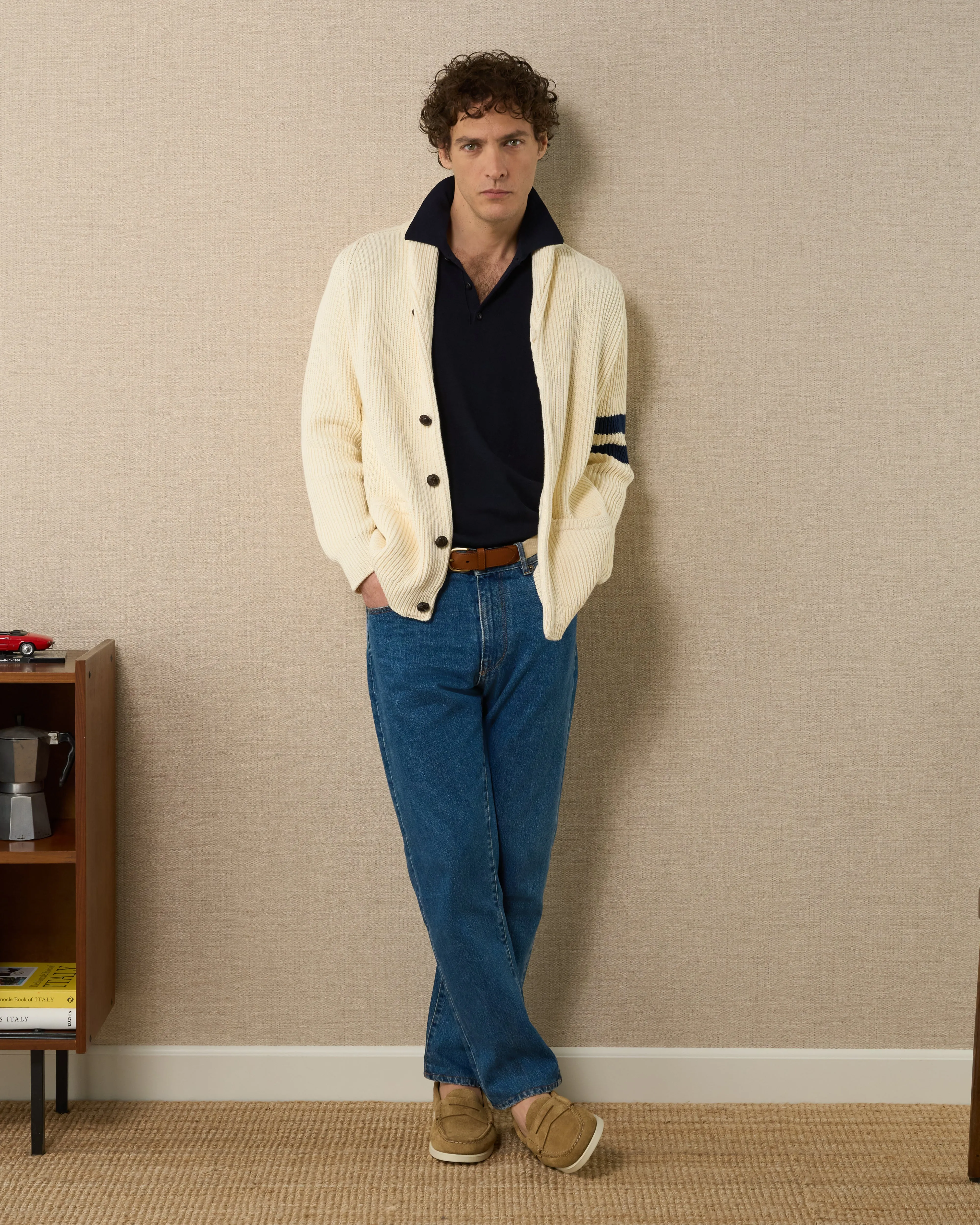 Ostana sold by Velasca product image thumbnail 3