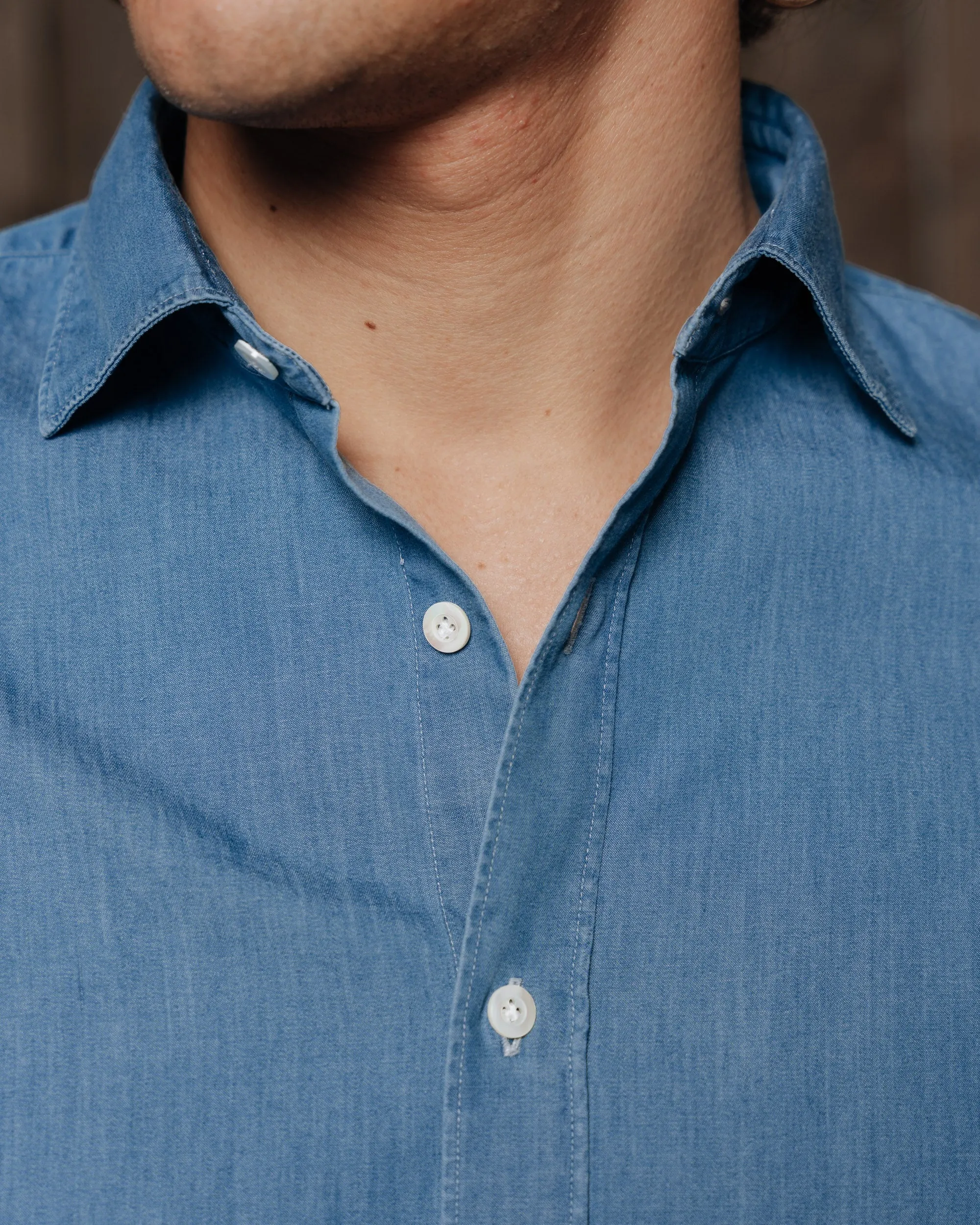 Neive sold by Velasca product image thumbnail 2