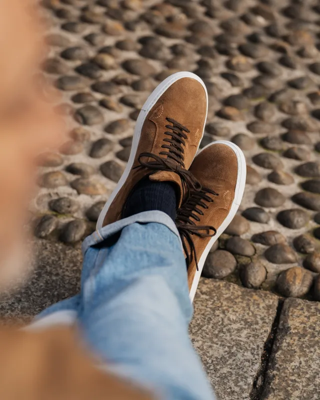 Belèratt sold by Velasca