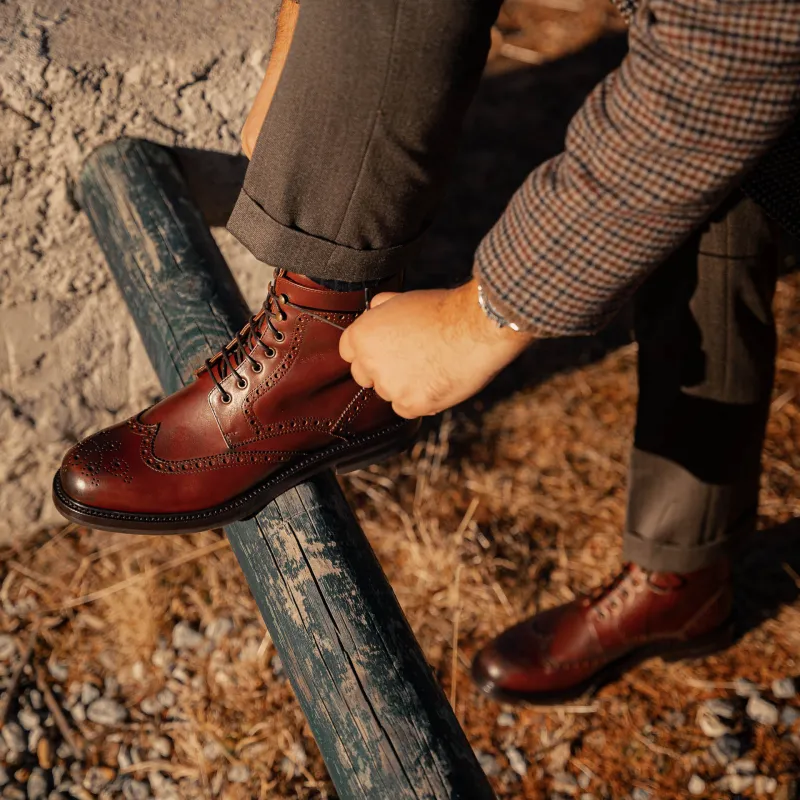 Tirapè sold by Velasca