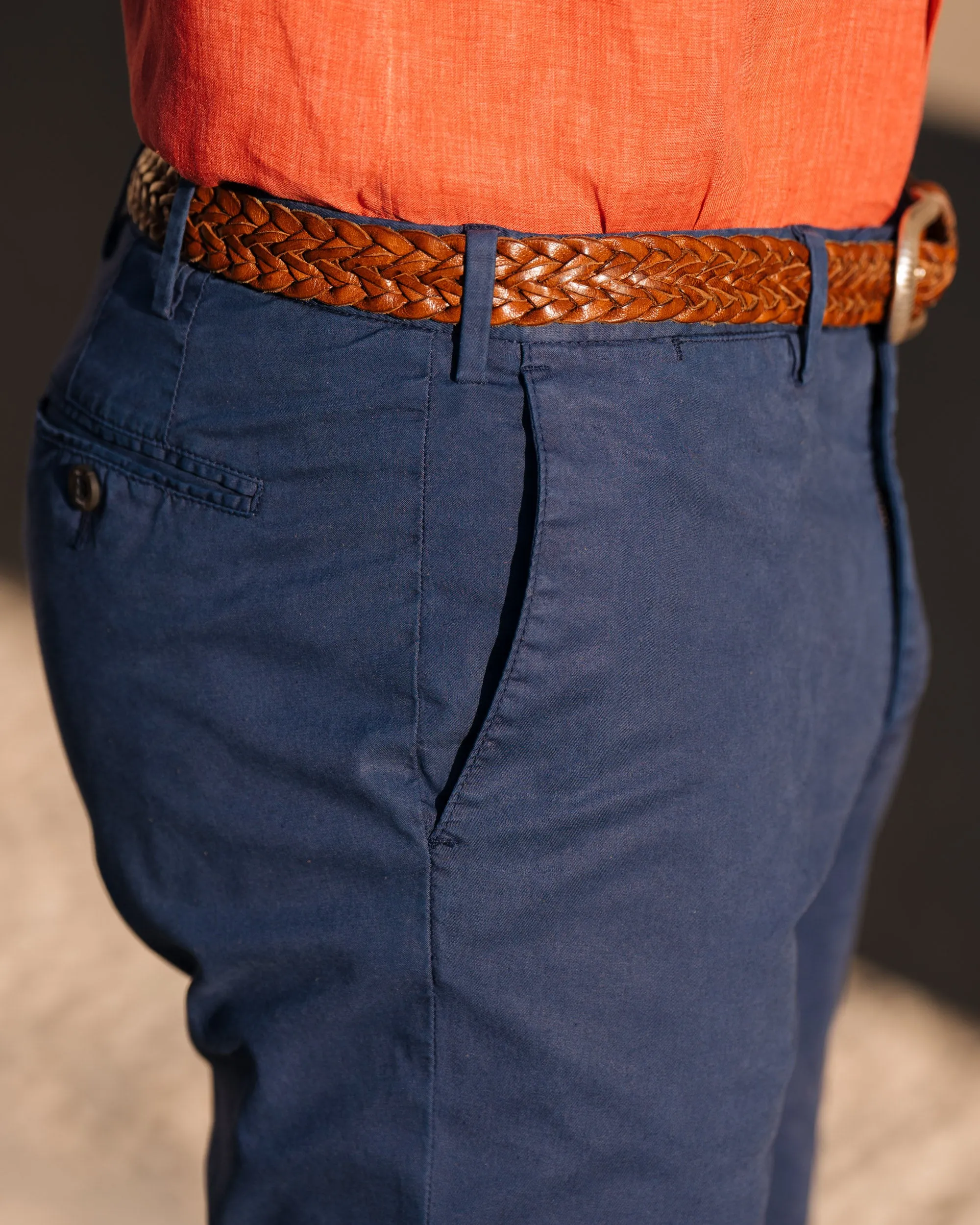 Avise sold by Velasca product image thumbnail 2