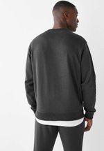 CREW - Sweatshirt - slate grey sold by Zalando product image thumbnail 2