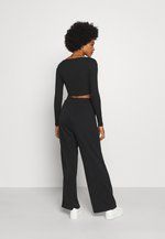 Maglietta a manica lunga - black sold by Zalando product image thumbnail 3