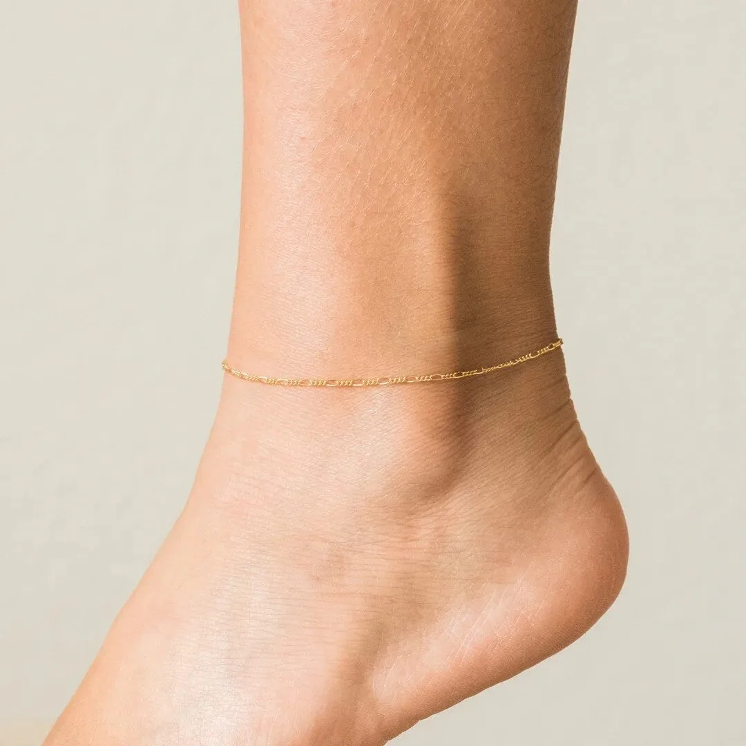 Curata 14k Yellow Gold 10" 1.3mm Thin Classic Figaro Chain Anklet sold by Zulily product image thumbnail 2