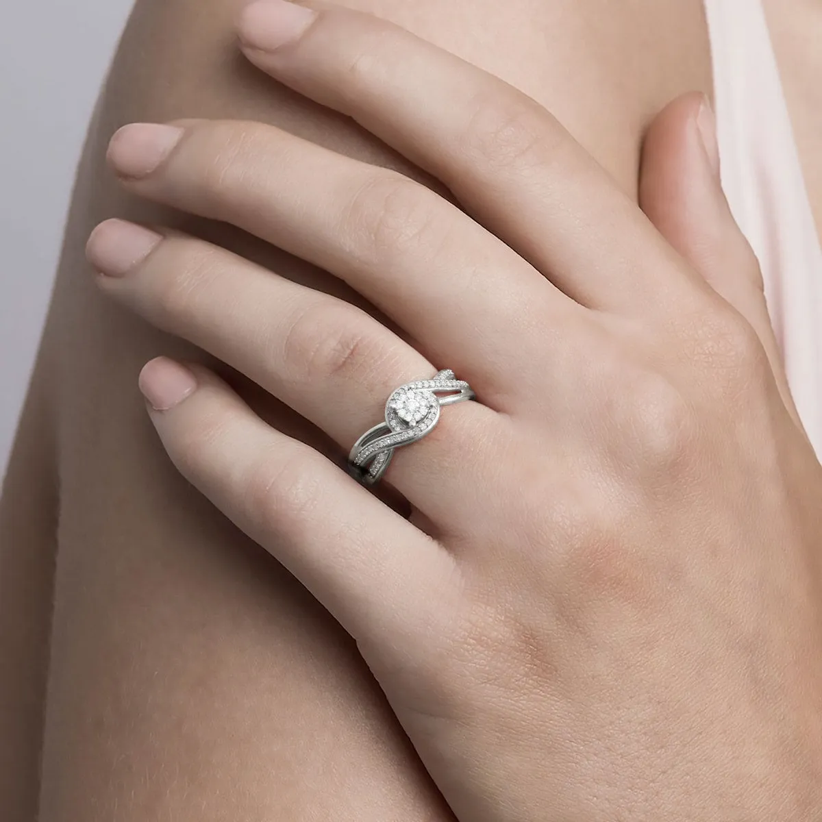 De Couer 10k White Gold 1/4ct TDW Diamond Bypass Cluster Ring sold by Zulily product image thumbnail 3