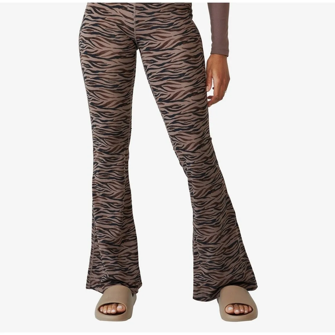 COTTON ON Women's Contouring Yoga Flare Pants Brown Size X-Small sold by Zulily product image thumbnail 3