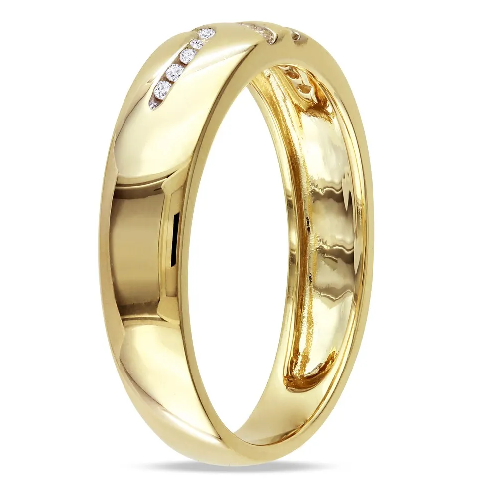 Miadora 10k Yellow Gold Men's 1/10ct TDW Diamond Wedding Band Ring sold by Zulily product image thumbnail 4