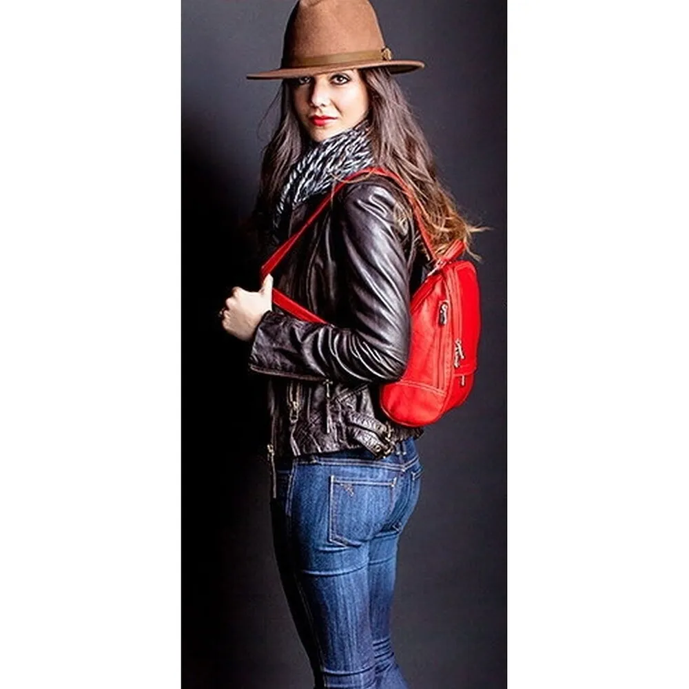Le Donne Leather U-Zip Mid Size Women's Backpack sold by Zulily product image thumbnail 4