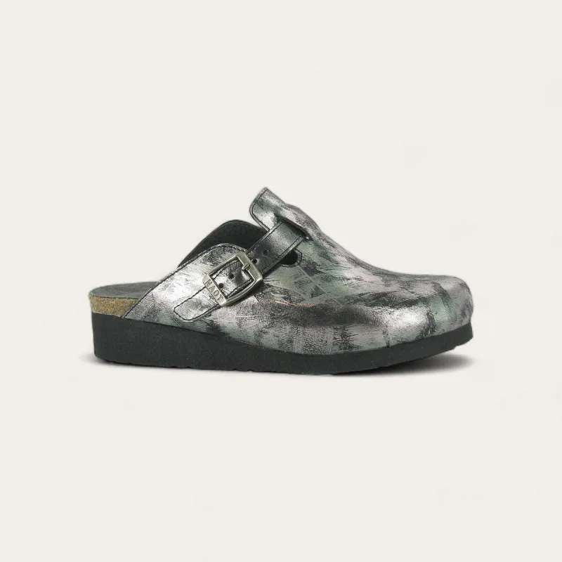 Autumn sold by Zulily