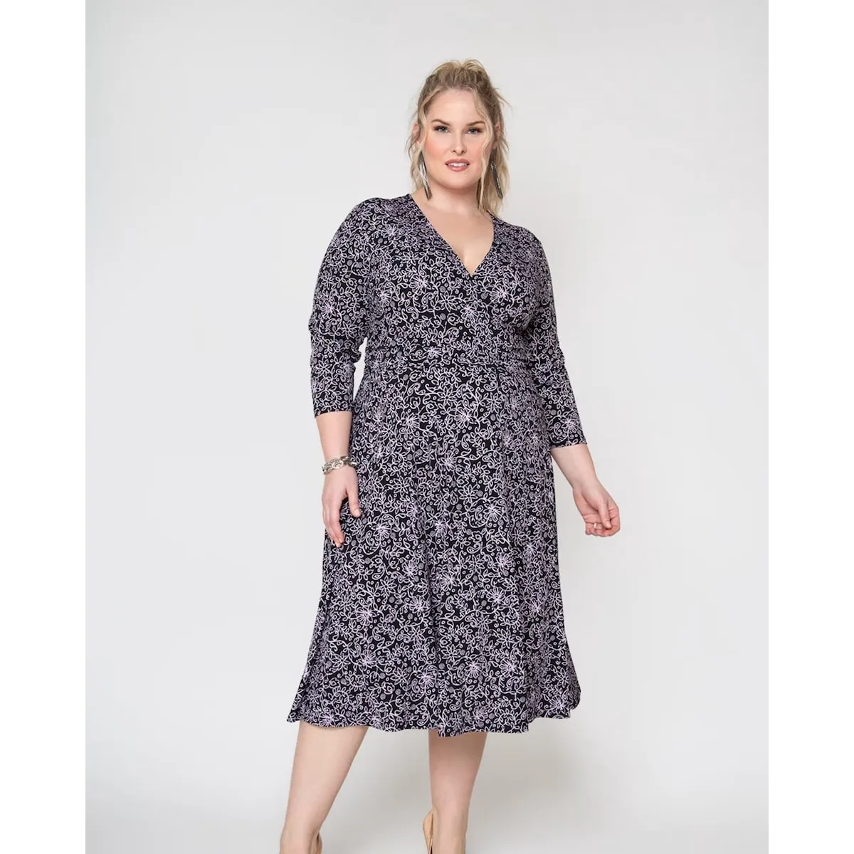 Leota Women's Amiya 3/4 Sleeve Midi Dress Black Size 2X sold by Zulily product image thumbnail 2