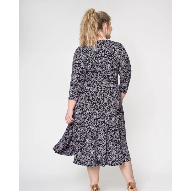 Leota Women's Amiya 3/4 Sleeve Midi Dress Black Size 2X sold by Zulily