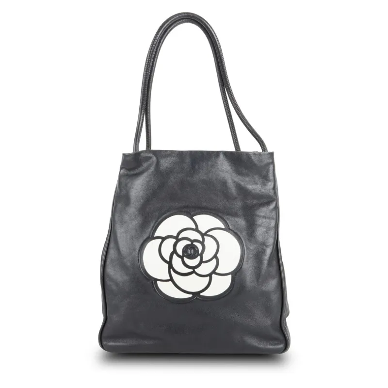 Chanel CC Camellia Tote Bag (Pre-Owned) - One Size sold by Zulily