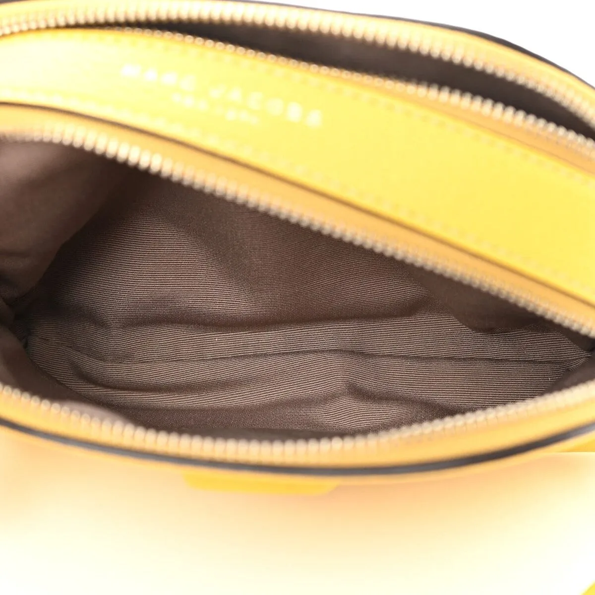 Marc Jacobs Calfskin Shutter Camera Crossbody Bag Light Mahogany Multi (Pre-Owned) sold by Zulily product image thumbnail 5