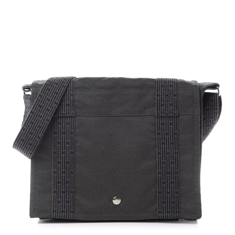 Hermes Herline Messenger (Pre-Owned) sold by Zulily