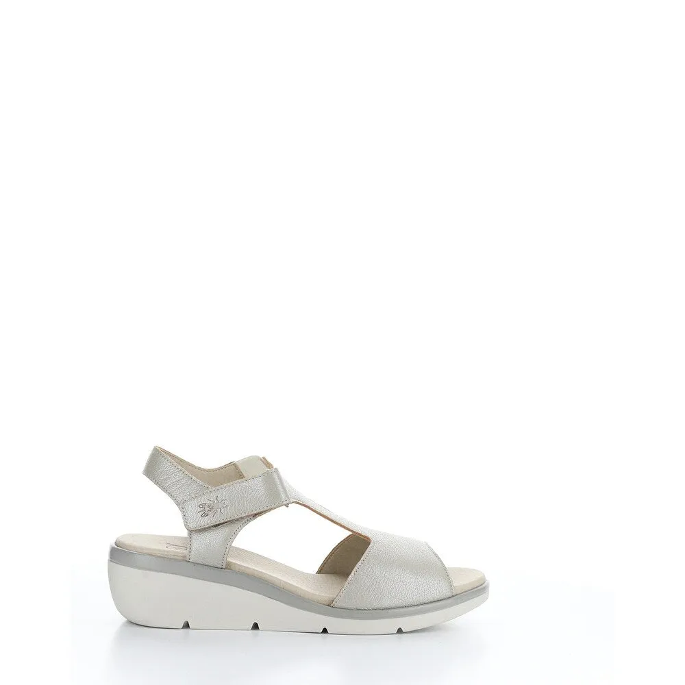 Nova932Fly sold by Zulily