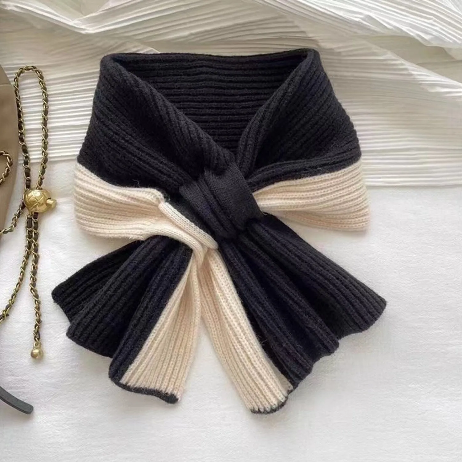 Beige & Black Color Block Knitted Cross Scarf sold by Zulily product image thumbnail 3