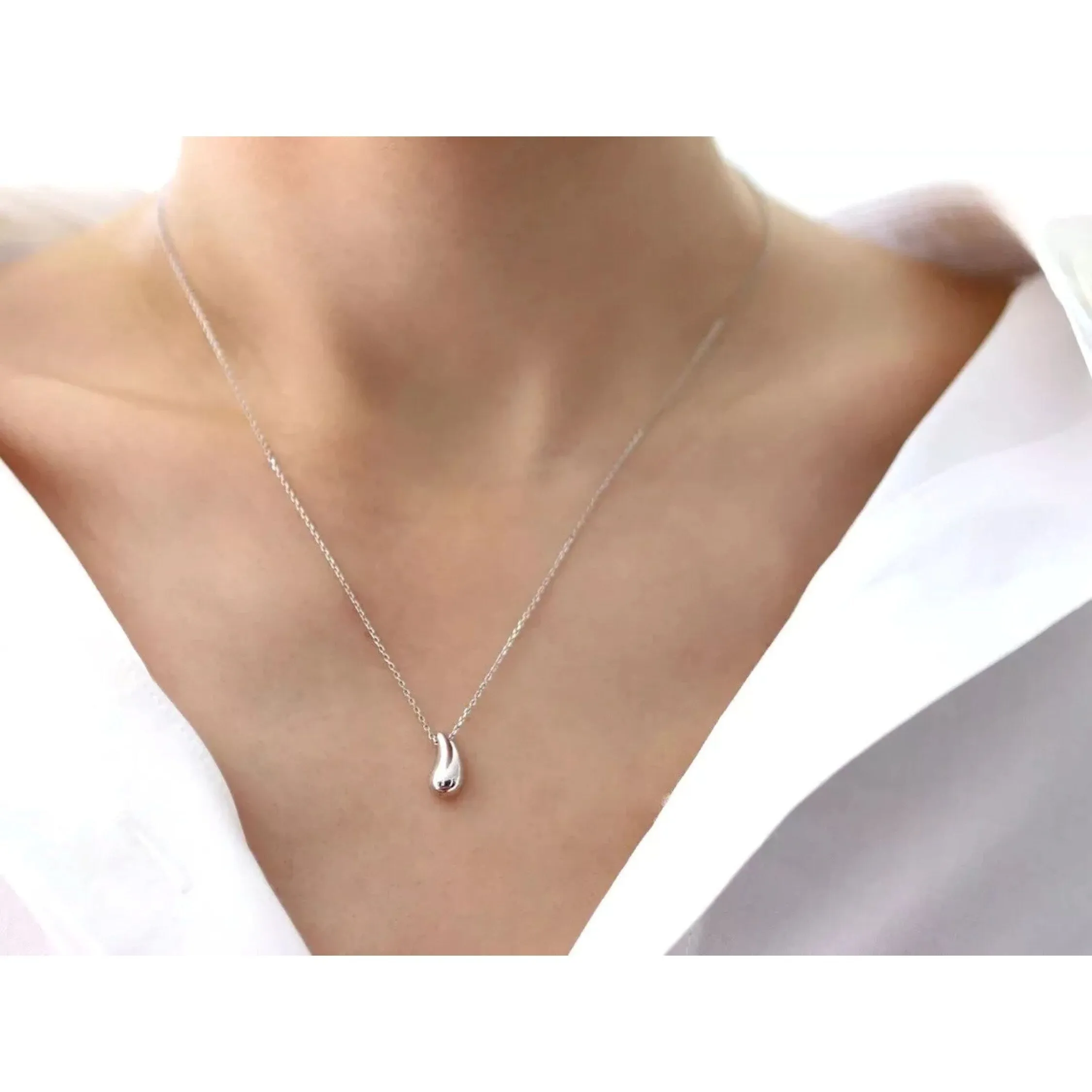 925 Sterling Silver Small Teardrop Pendant Necklace Chain 18 Inch sold by Zulily product image thumbnail 2