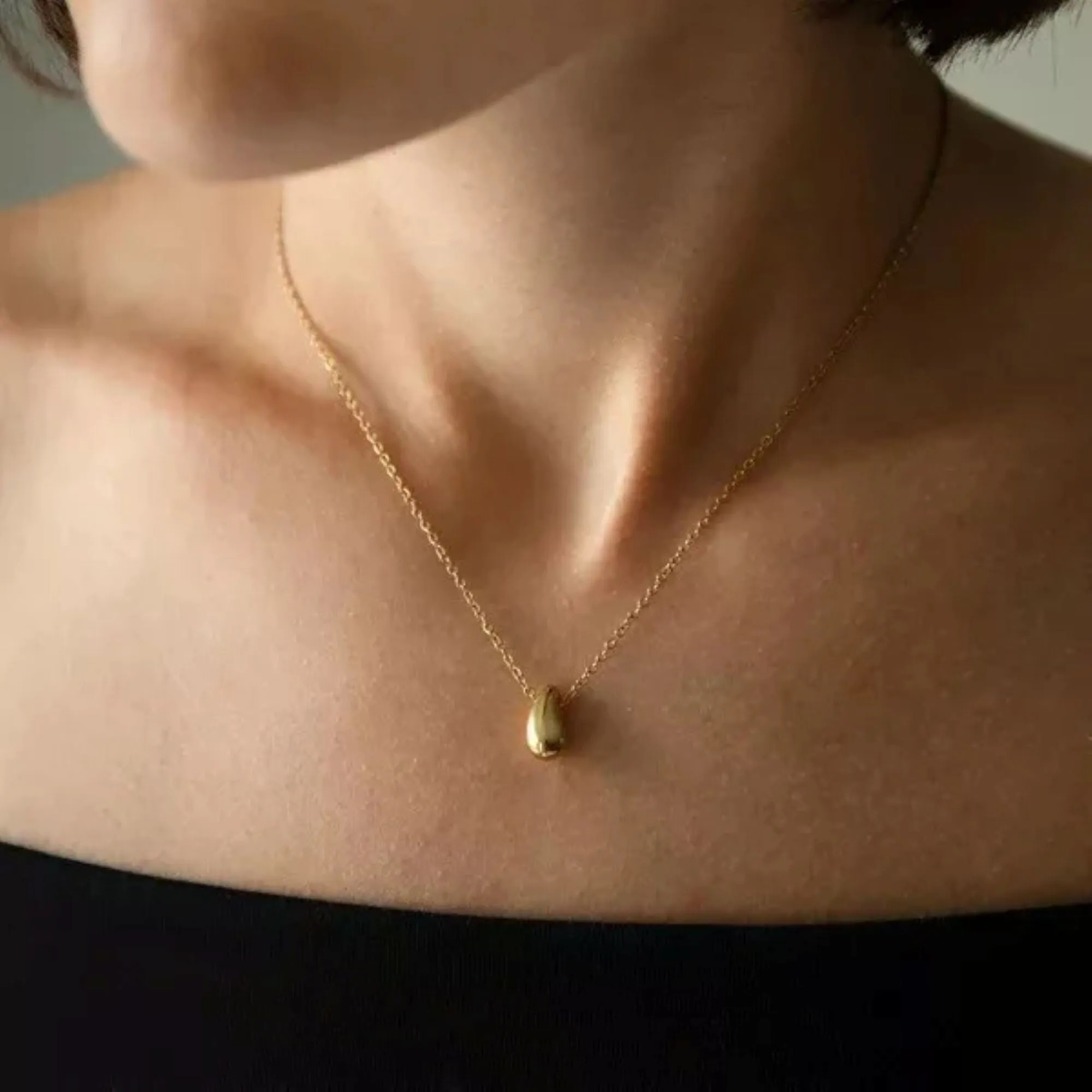 925 Sterling Silver Gold Small Teardrop Pendant Necklace Chain 18 Inch sold by Zulily product image thumbnail 3