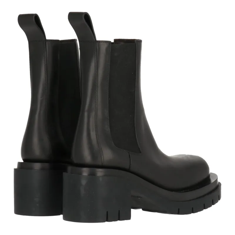 Bottega Veneta Womens Black Boot made by Bottega Veneta